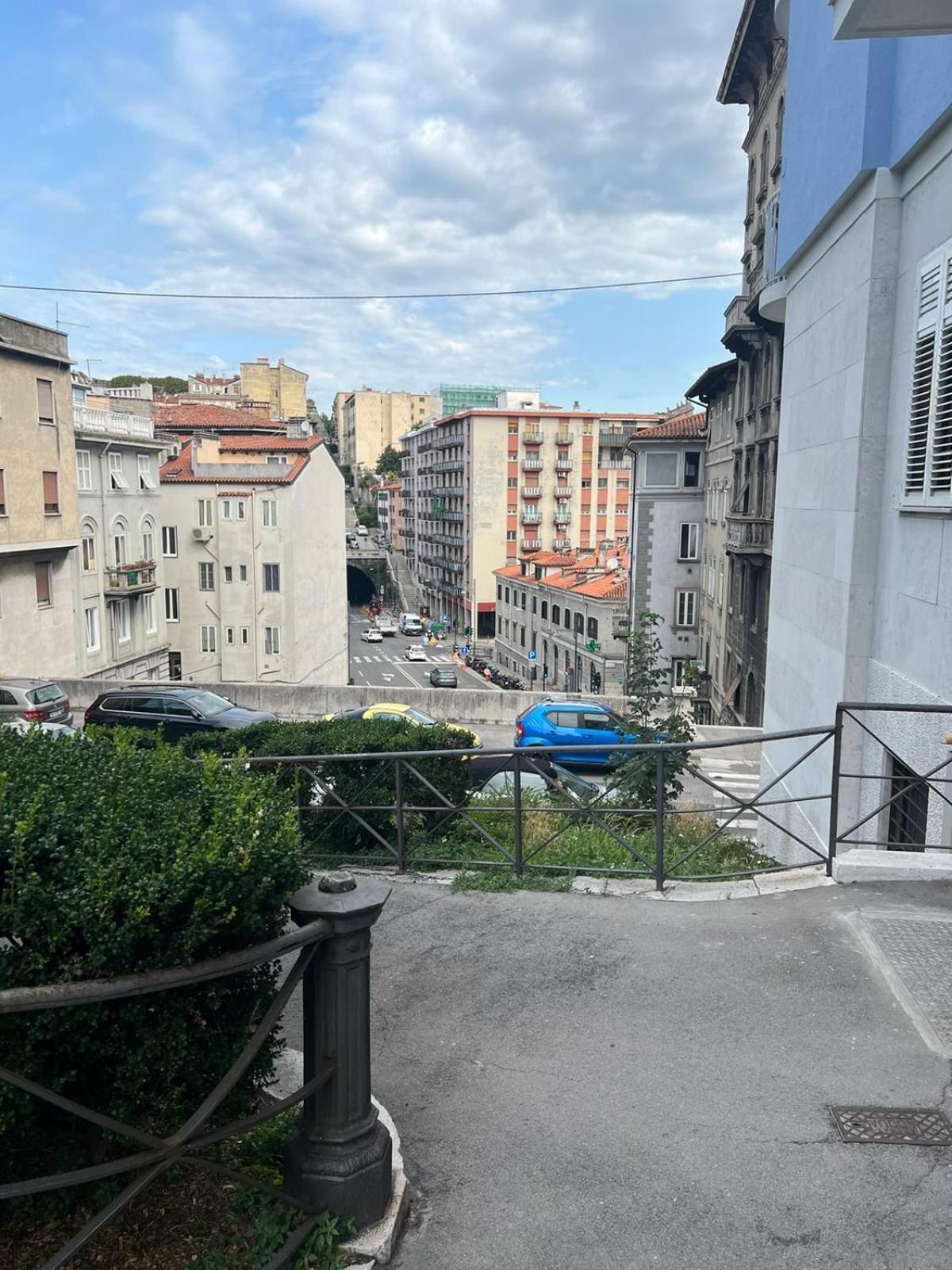 Casa Alice A 2 Passi Dal Centro 55 Mt 2 Apartment Trieste Ngoại thất bức ảnh